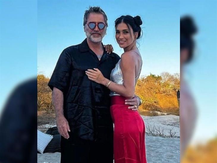 Alejandro Fernández comparte romántica foto con su novia Karla Laveaga, 20 años menor que él