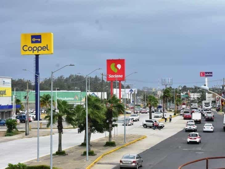 Denuncian robo en plaza comercial de Coatzacoalcos