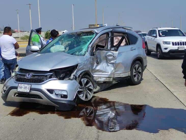 Dos heridos por fuerte choque en malecón de Coatzacoalcos