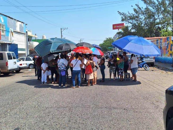 Exigen destitución de directora en esta escuela de Veracruz