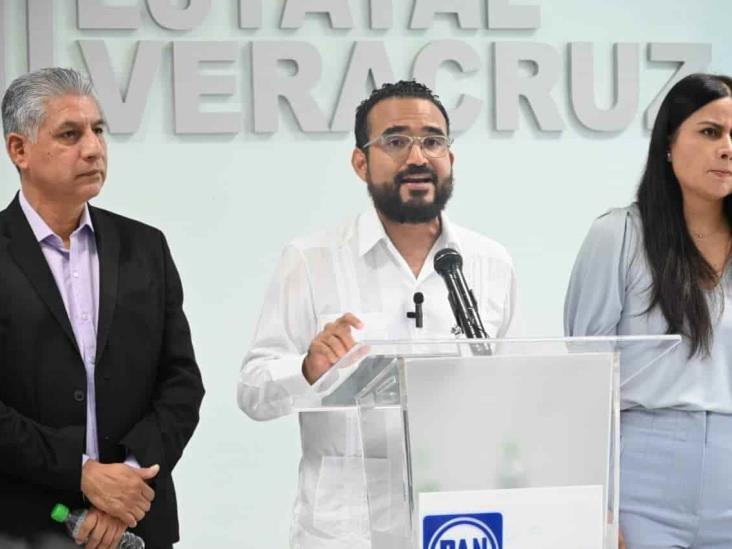 Cuitláhuac regresó 3 mmdp como subjerecicios, acusa Miguel Hermida