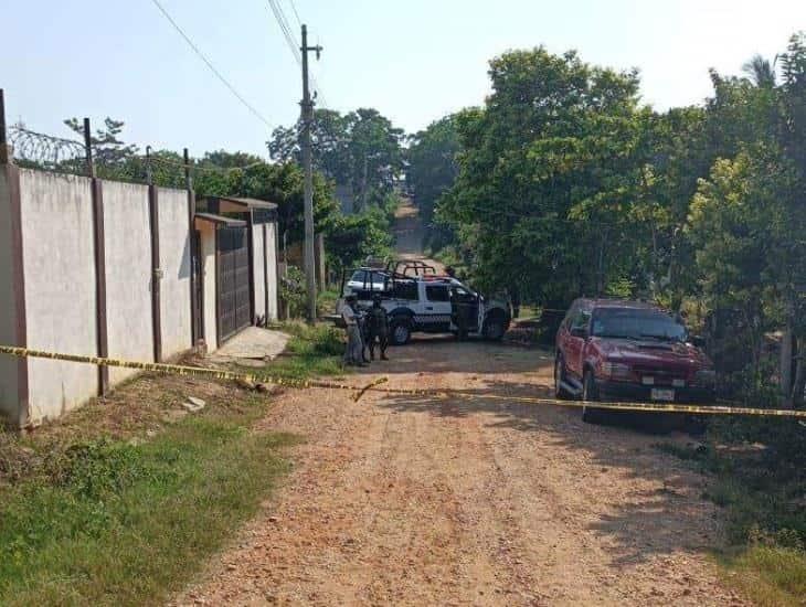 Balean vivienda de comerciante en colonia El Roblar de Acayucan