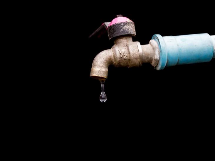 Ni siquiera hay para tandear; En Orizaba, hasta 2 días sin agua en colonia centro