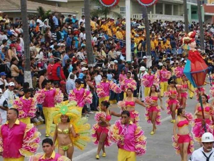 ¿Irás a los paseos del Carnaval? Ojo con los adultos mayores