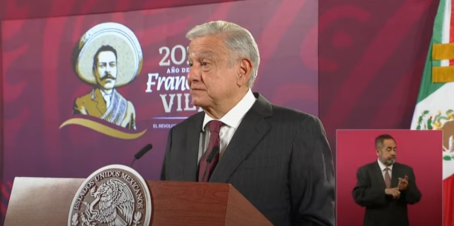 AMLO señala a consultoría creada por exfuncionarios del INE