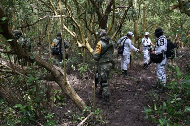 Madres buscadoras exhuman 17 cuerpos de fosa clandestina en Alvarado