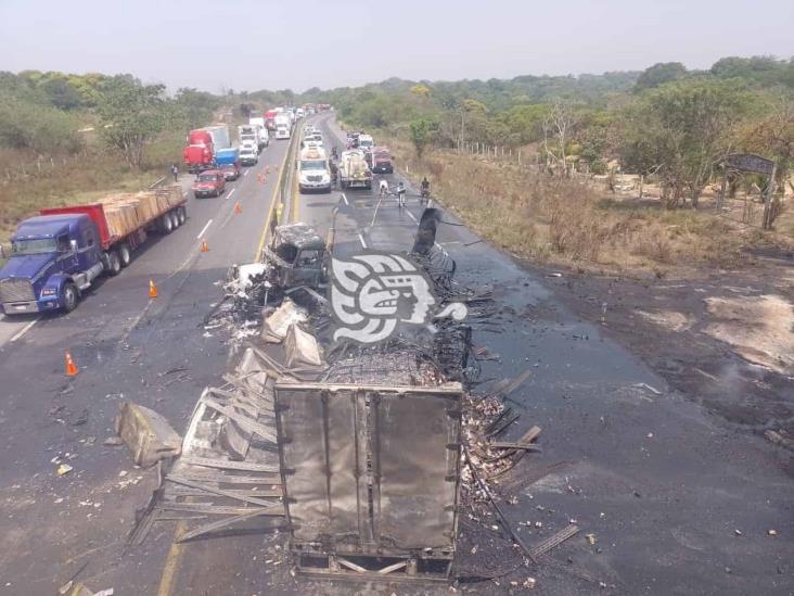 Fallece calcinado operador de tráiler involucrado en accidente de la Nuevo Teapa - Cosoleacaque