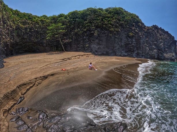 Bahía Cangrejo: donde la aventura abraza a la tranquilidad