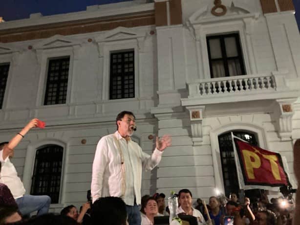 Fernández Noroña da mensaje al pueblo desde la Macroplaza de Veracruz(+Video)