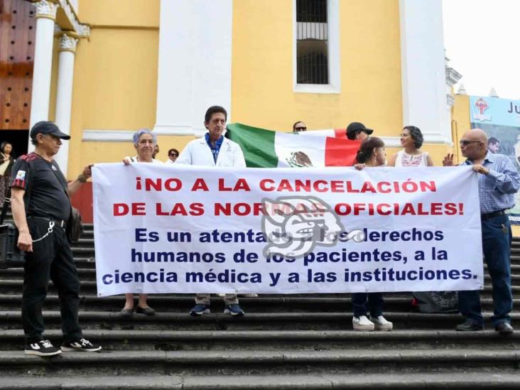 Médicos de Veracruz exigen detener cancelación de Normas Oficiales Mexicanas (+Video)