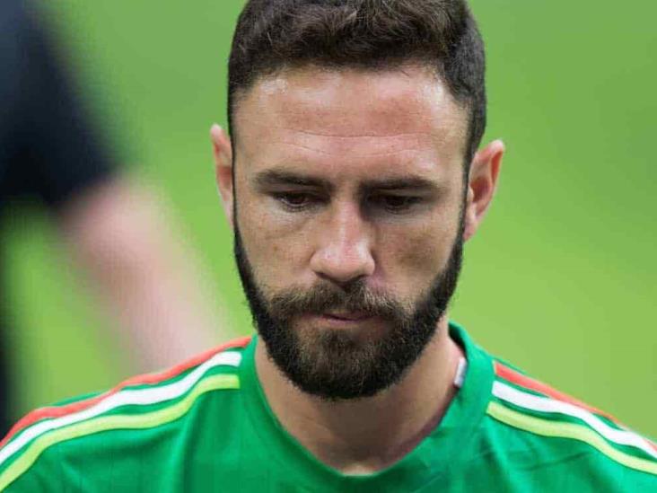 Miguel Layún condena asesinato de maestro jubilado de la UV, su familiar