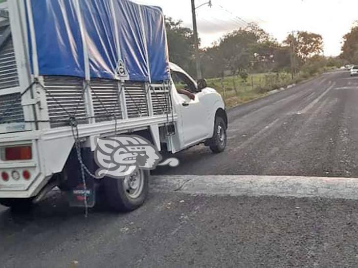 Exceso de topes afecta a conductores en carretera Coyotitlán-Juchique