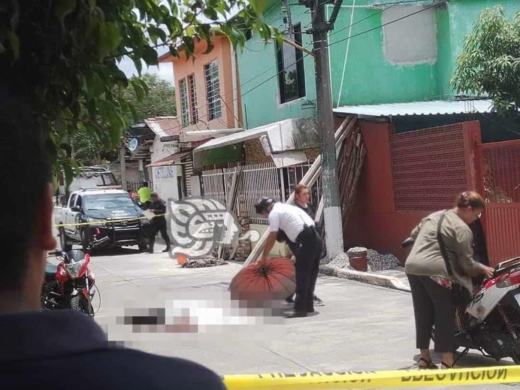 Maestro pierde la vida en ataque armado en Atoyac