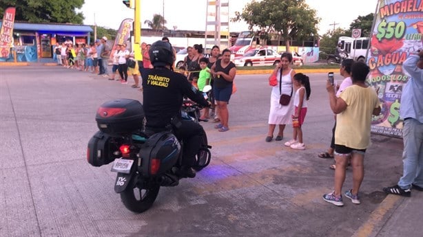 Ya son 5 días sin luz en esta colonia de Veracruz; bloquean calles (+Video)