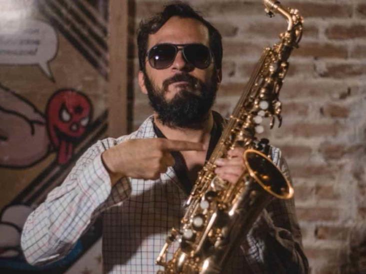 Roban instrumento a conocido saxofonista de Xalapa