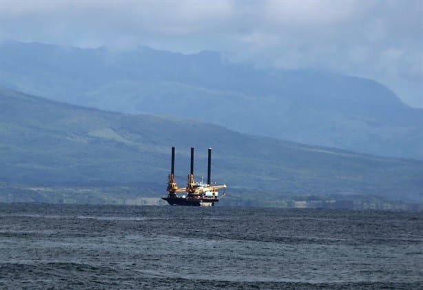 Se instalan dos plataformas de exploración en la costa de Coatzacoalcos