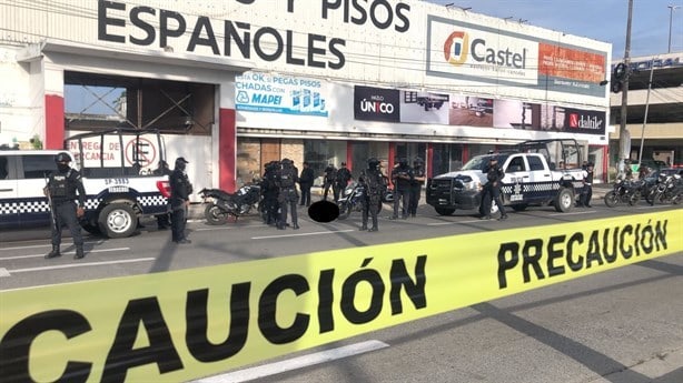 Balacera en Veracruz, a unos pasos de plaza comercial; hay un herido | VIDEO