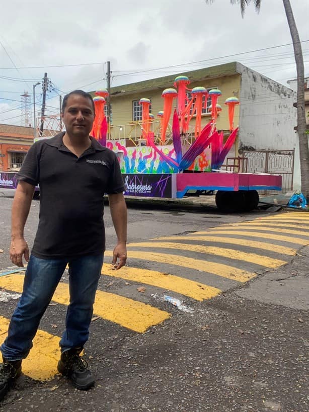 Se inspiró en las medusas para decorar carro alegórico del Carnaval de Veracruz 2023