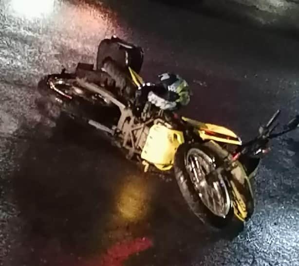 Motociclista es atropellado por auto en Camerino Z. Mendoza