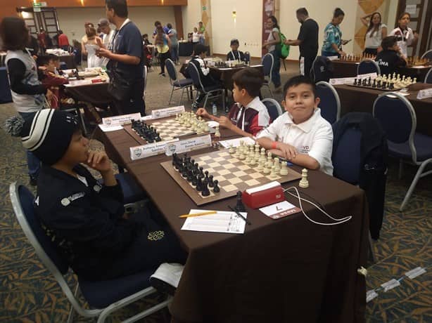Destaca Veracruz en ajedrez con ocho preseas