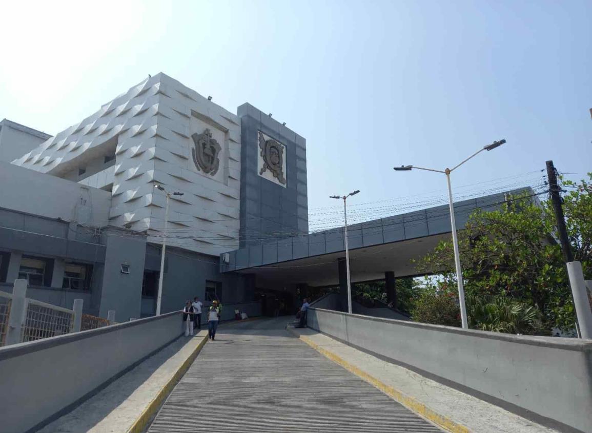 El Hospital Regional de Veracruz: Cuatro Directores y las Persistentes Carencias