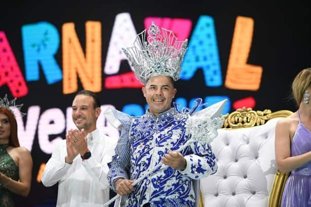 Itzel Cárdenas y Julio César El Cremas son coronados reyes de la Alegría del Carnaval de Veracruz 2023