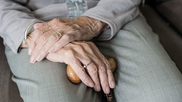 ¡Unidos hasta la muerte! Pareja de 80 años de matrimonio, muere con horas de diferencia