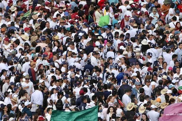 Marea imparable, 4T más fuerte que nunca: AMLO congrega multitudes en CDMX