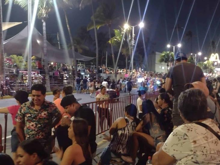 Gradas vacías para segundo desfile del Carnaval de Veracruz 2023