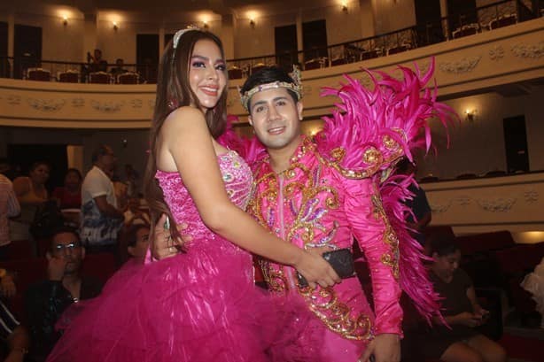 Comunidad LGBTIQ+ Jarochos corona a su corte real del Carnaval