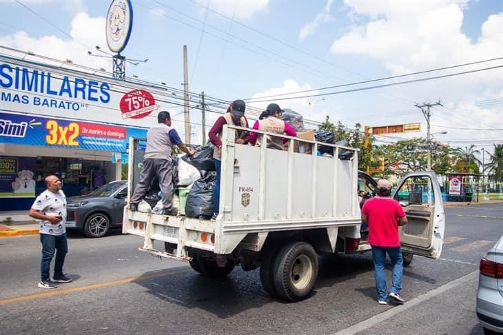¡Toneladas de basura! en Poza Rica mandan a personal del Ayuntamiento a recolectarlas 