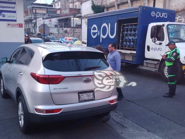 Fuerte choque en calles de Córdoba deja 2 lesionados