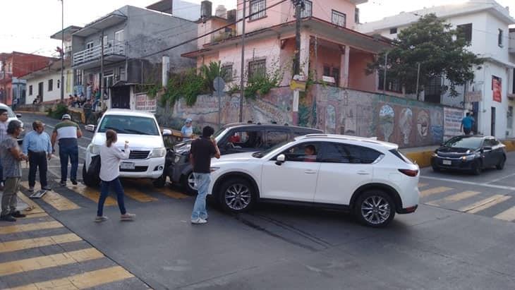 Se registran dos accidentes automovilísticos en Córdoba; dejó como saldo solo daños materiales