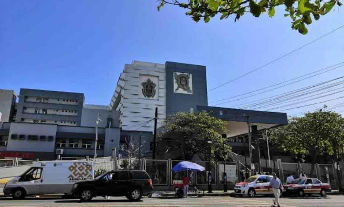 Denuncian irregularidades en Hospital Regional de Veracruz