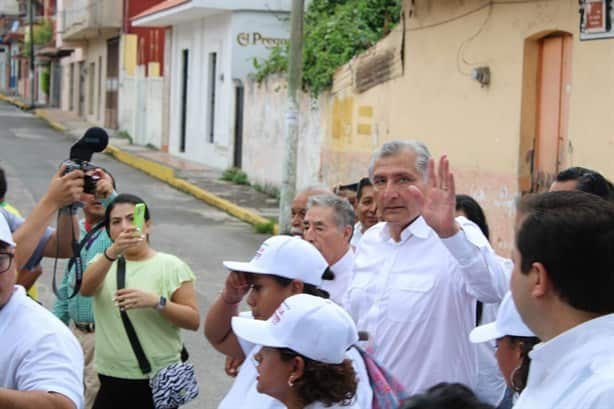 Adán Augusto reitera compromiso con adultos mayores en Misantla