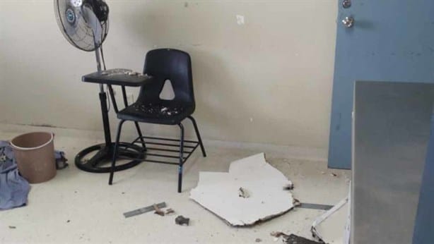 Cae plafón en cuarto piso del Hospital Regional de Veracruz