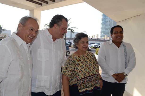 Beatriz Paredes admite tener buenas alianzas para logar la candidatura a la Presidencia