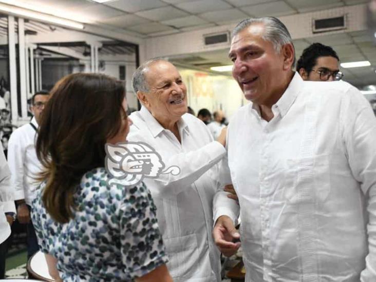 En Veracruz, Adán Augusto López se reúne con representantes de medios de comunicación