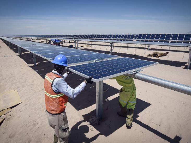 Sener apuesta por la energía solar para reducir las tarifas de agua en el sur de Veracruz