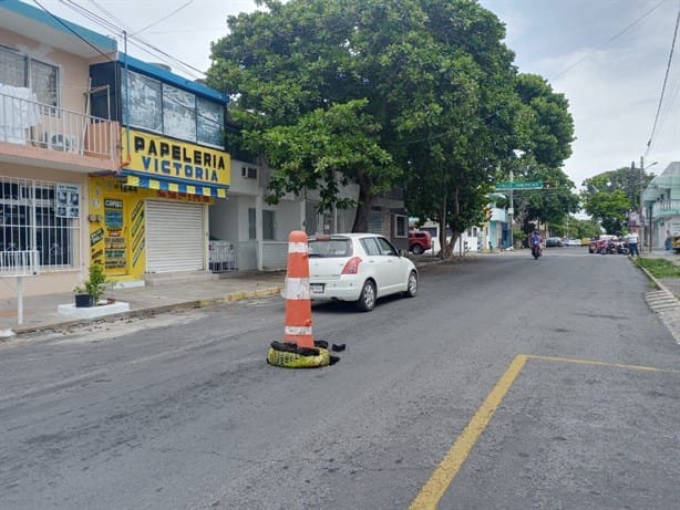 Se hunde calle en fraccionamiento Reforma en Veracruz
