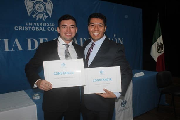 Christian Zacarías protagonizó ceremonia de graduación