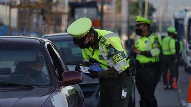 ¡Evita multas! Estos son los documentos que siempre debes traer en tu auto