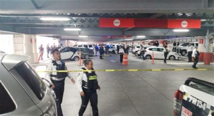 Entre gritos y pánico; balacera en centro comercial de Morelia dejó 2 muertos (+Video)