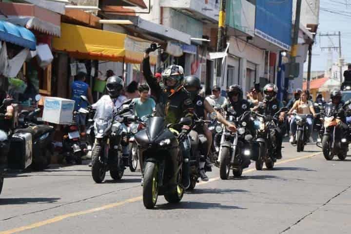 Con rodada, celebran el tercer aniversario del grupo Motociclistas Steel Toys de Alvarado