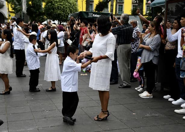 Baile, pasión y alegría: Xalapa vibra con Festival Danzoneando (+Video)