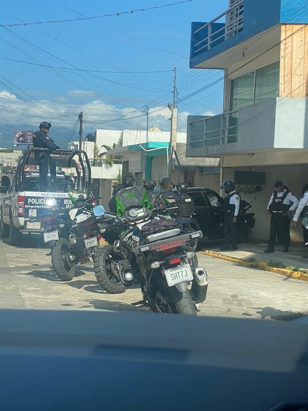 Terminan parranda chocando auto contra casa en Las Trancas