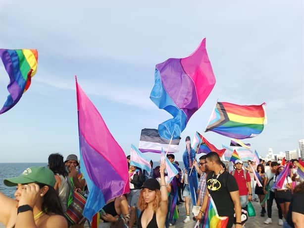 Con éxito se realizó la marcha del Orgullo LGBTIQ+ por el bulevar de Veracruz