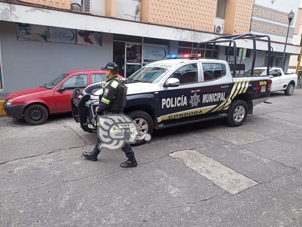 A balazos, atacan a mujer en calles de Omealca