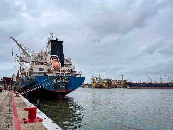 A licitación, plataforma de logística del Interoceánico en Coatzacoalcos