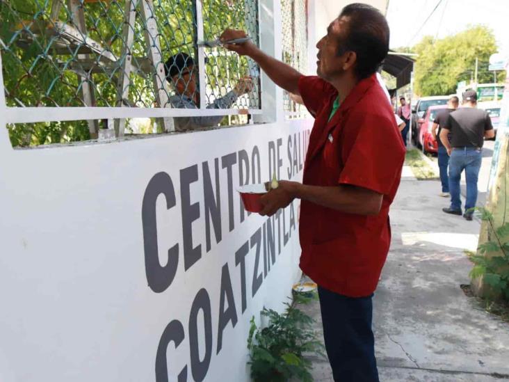 Mejoran imagen del centro de Salud de Coatzintla